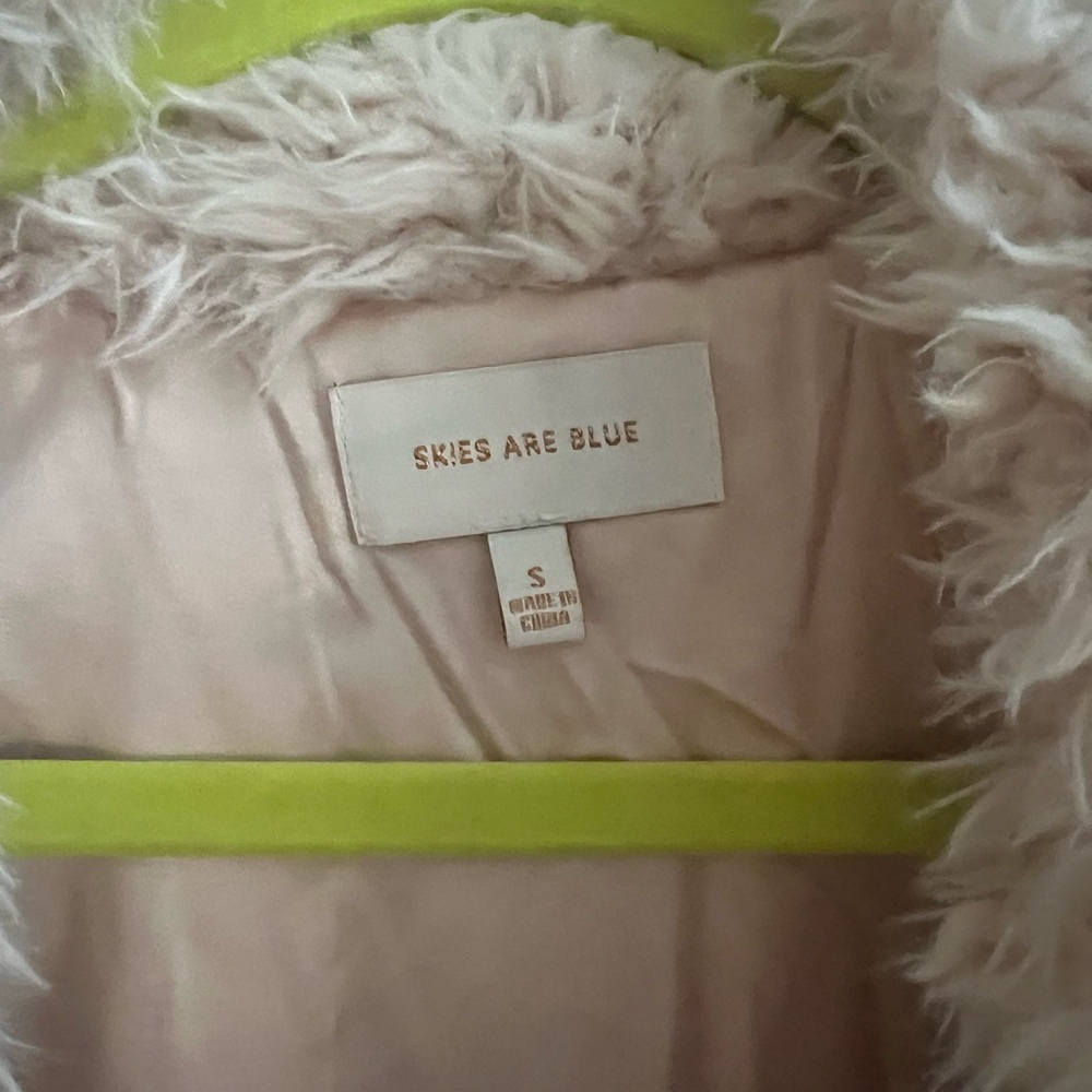 Skies Are Blue Faux Fur Open Front Vest with Pockets Size Small - Picture 2 of 12